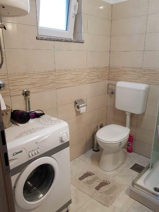 Apartment Natali เบรอเซส ภายนอก รูปภาพ